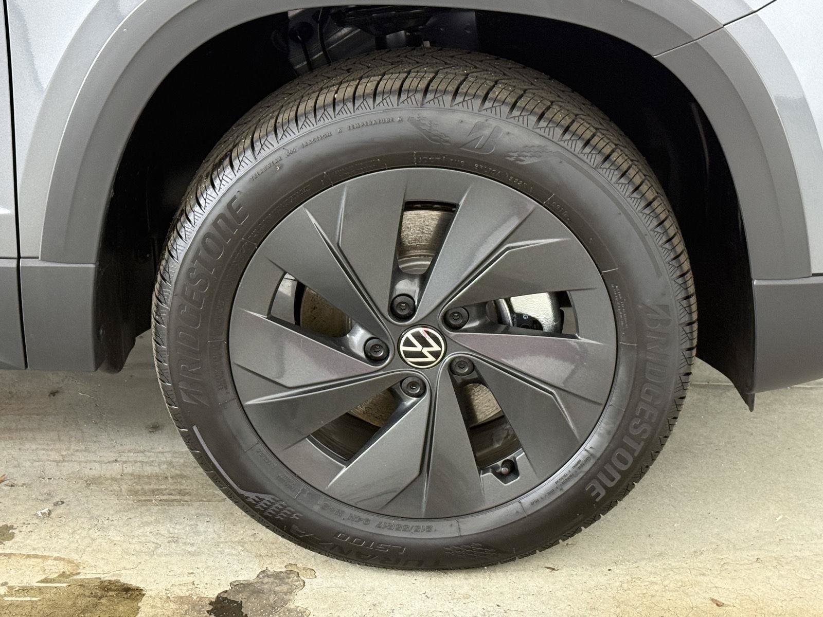New 2027 Volkswagen Taos S FWD image 13