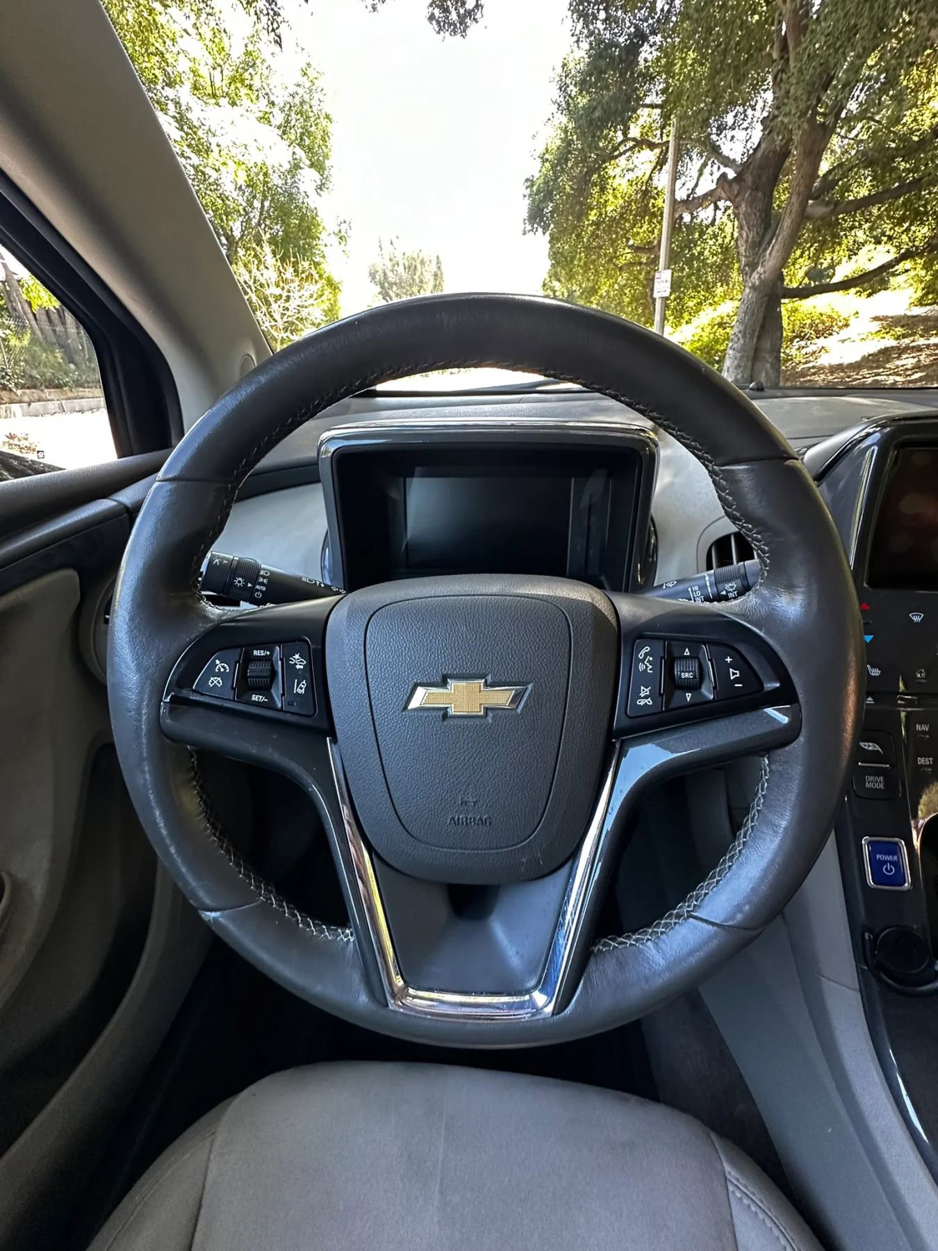 Used 2013 Chevrolet Volt Premium w/ Premium Trim Package FWD image 31