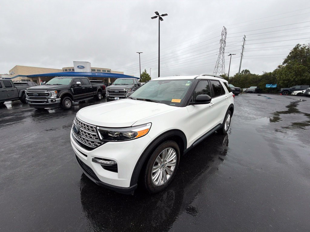 Used 2024 Ford Explorer Limited w/ Limited Technology Package RWD image 17