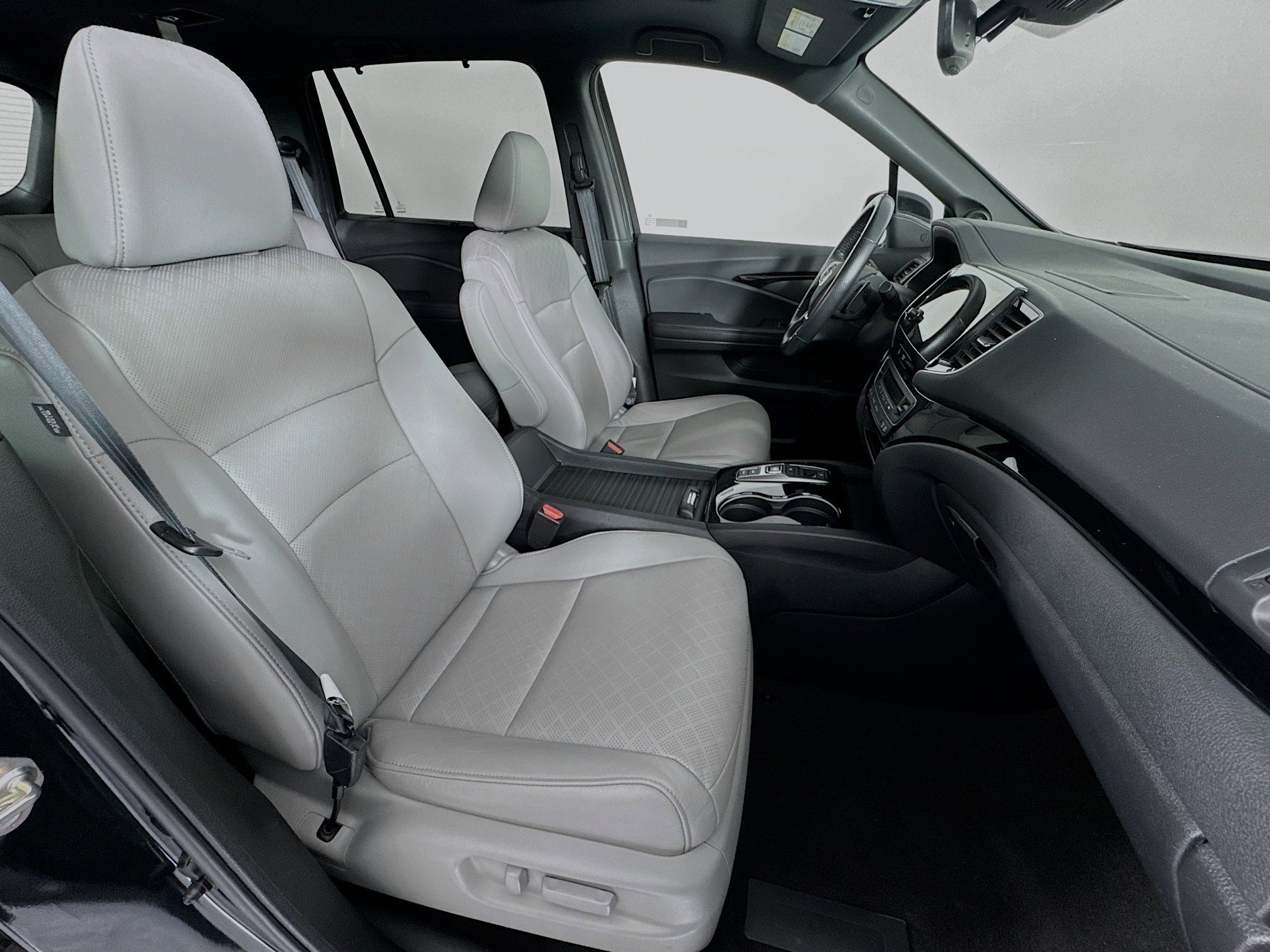 Certified 2019 Honda Passport Touring image 29