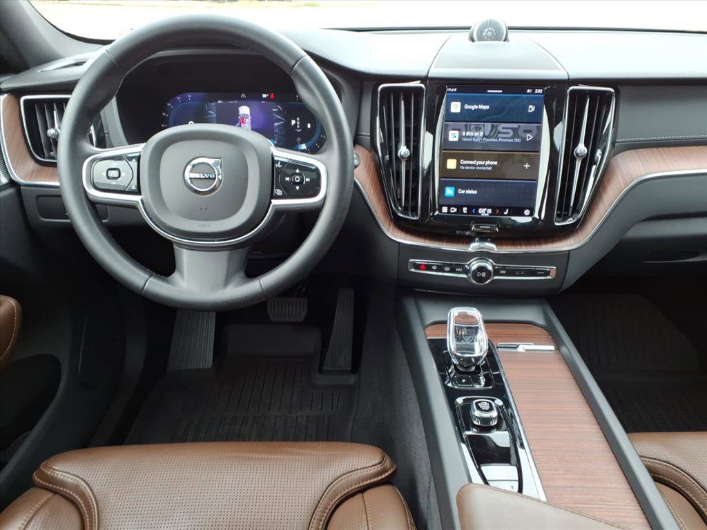 Certified 2023 Volvo XC60 B5 Ultimate w/ Climate Package image 13