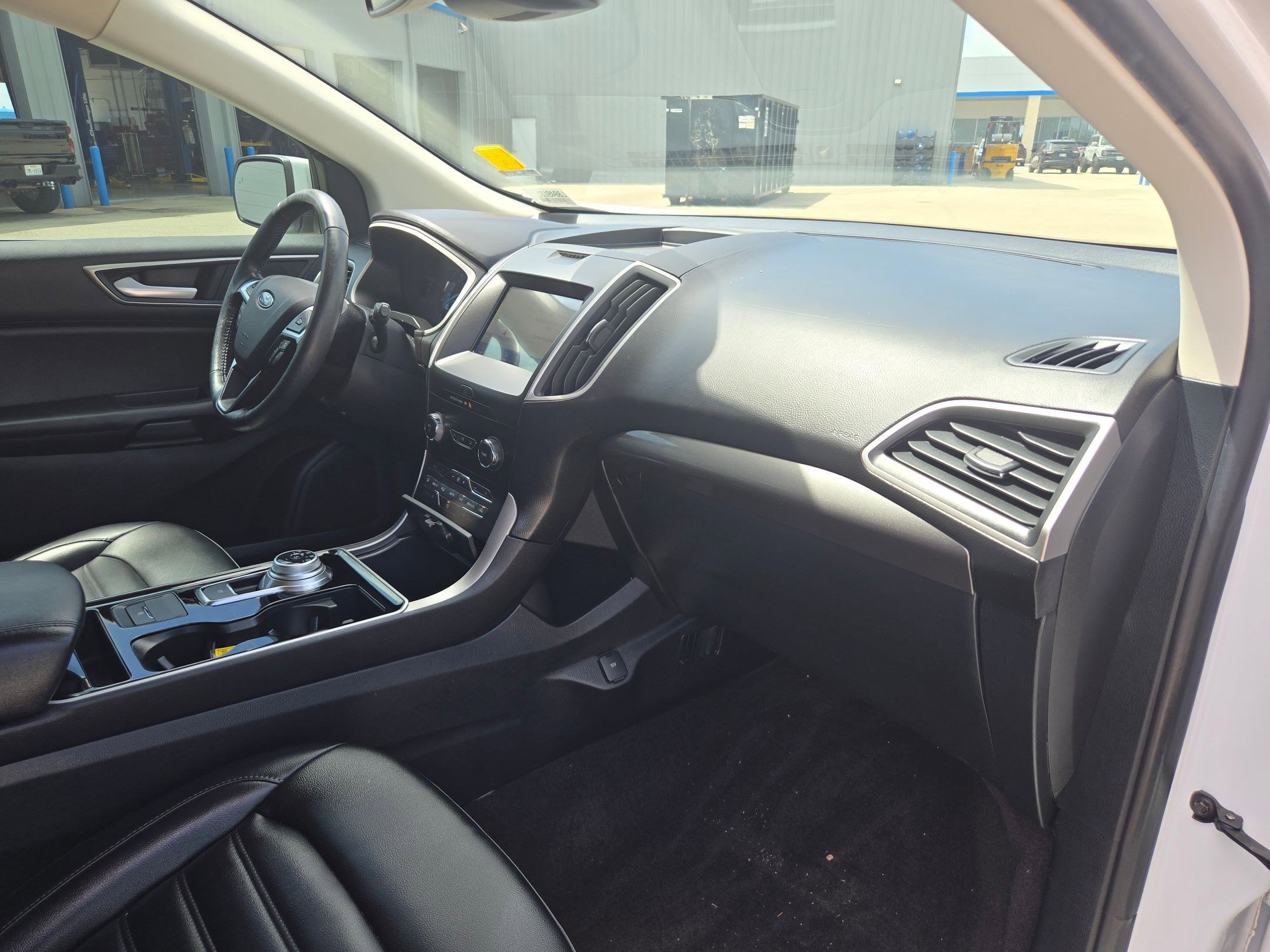 Used 2020 Ford Edge SEL w/ Convenience Package FWD image 25