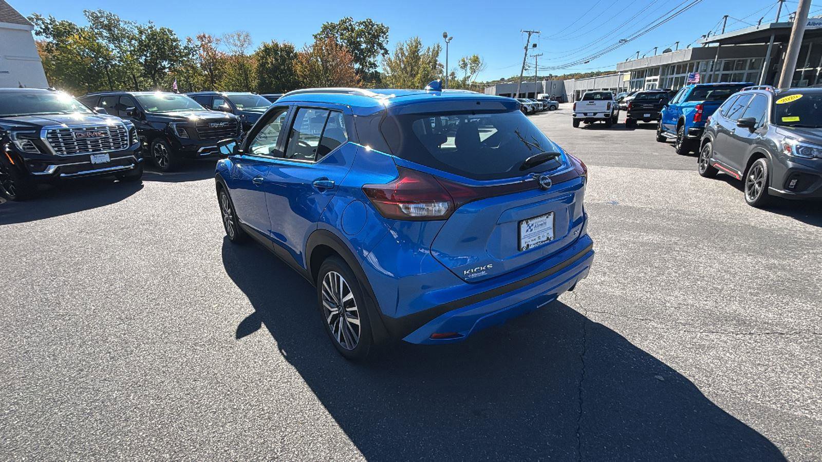 Used 2024 Nissan Kicks SV image 5