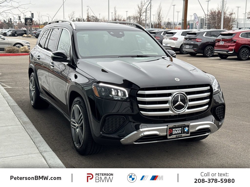 Used 2025 Mercedes-Benz GLS 450 4MATIC image 10