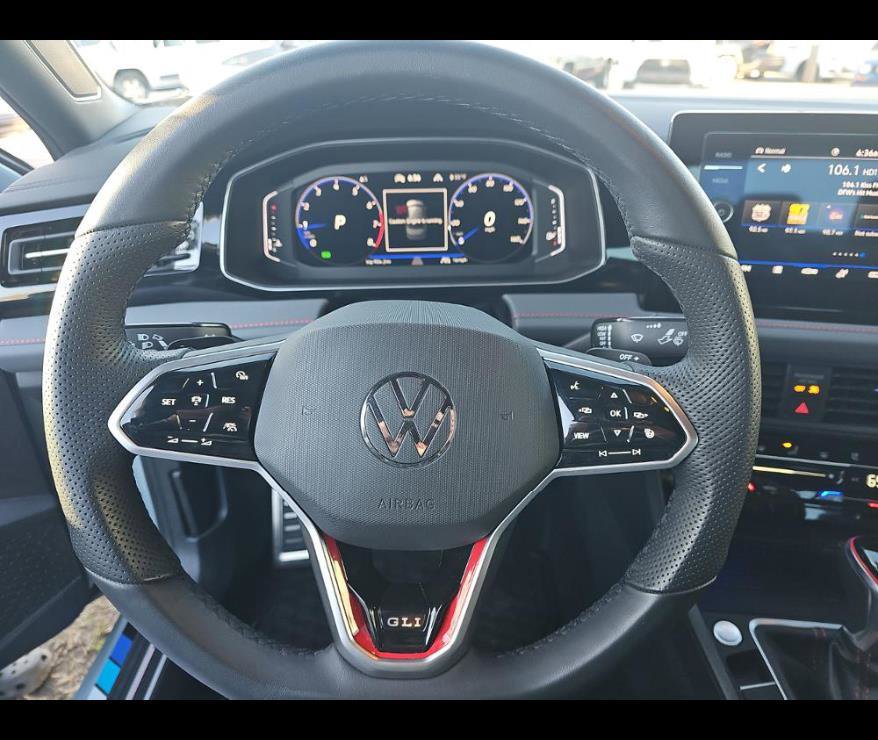 Used 2025 Volkswagen Jetta GLI Autobahn image 4