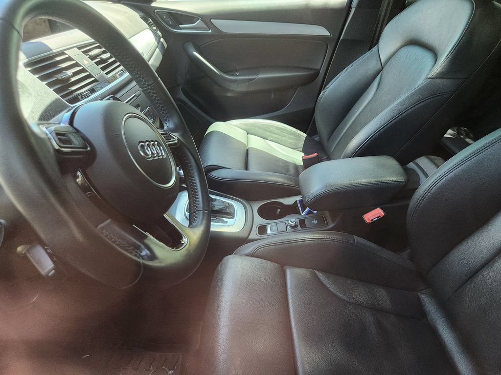 Used 2018 Audi Q3 2.0T Premium Plus w/ Premium Plus Package AWD/4WD image 16