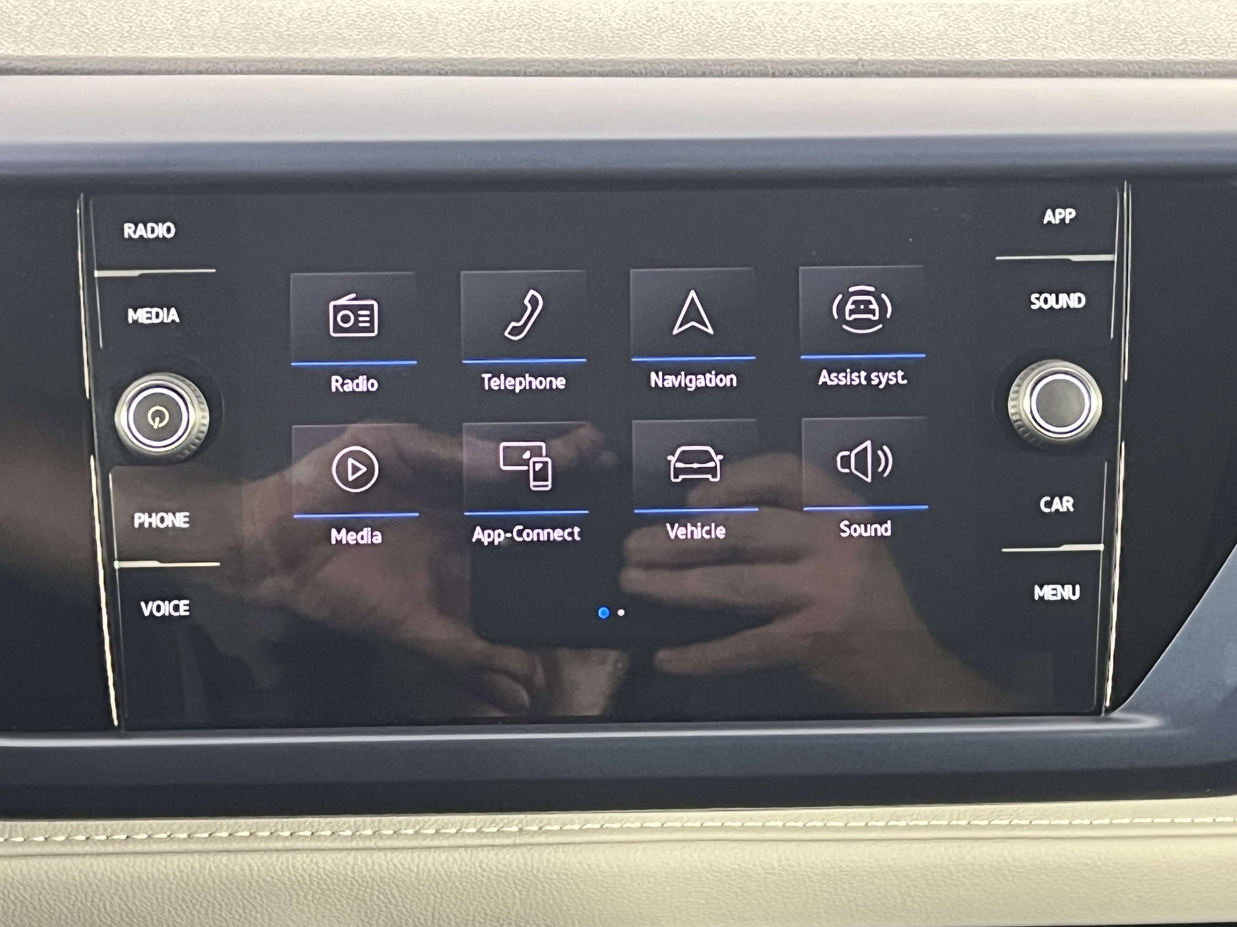 Certified 2024 Volkswagen Taos SE image 15