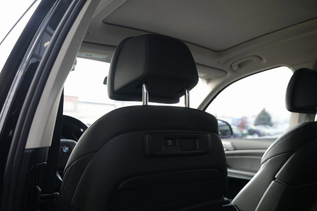 Used 2020 BMW X7 xDrive40i w/ Luxury Seating Package image 44