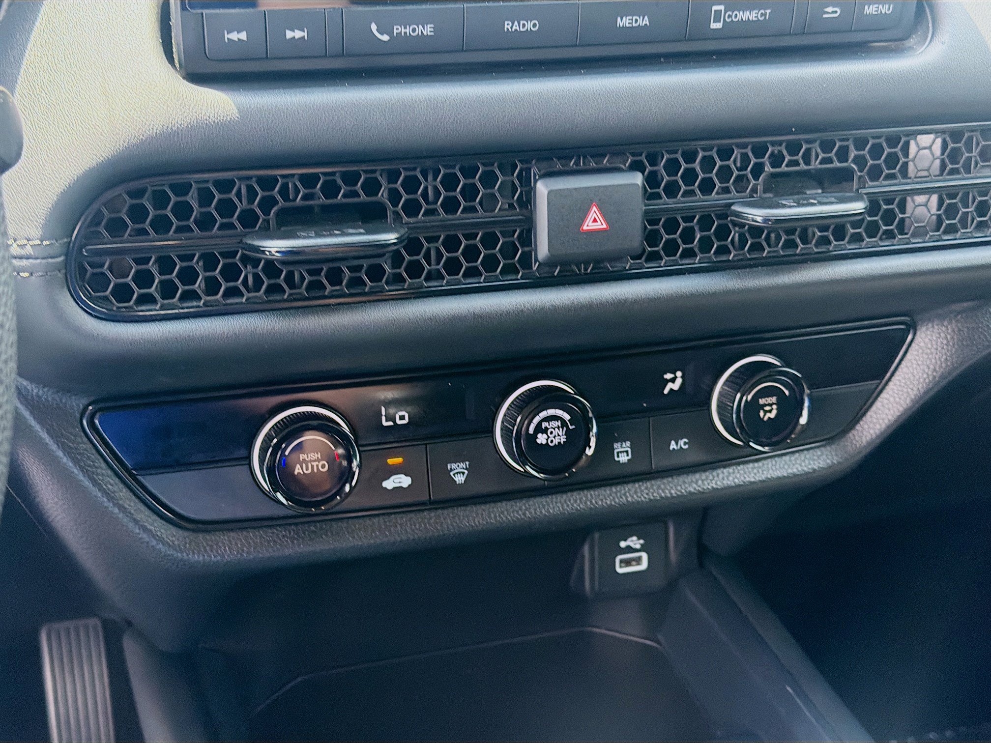 Used 2024 Honda HR-V LX image 14