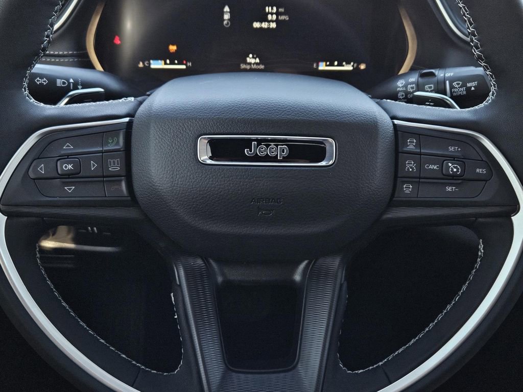 New 2026 Jeep Grand Cherokee L 2WD image 26