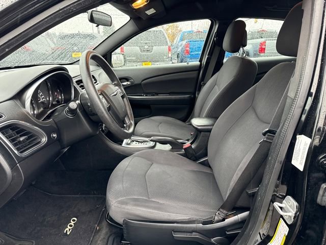 Used 2013 Chrysler 200 LX image 15