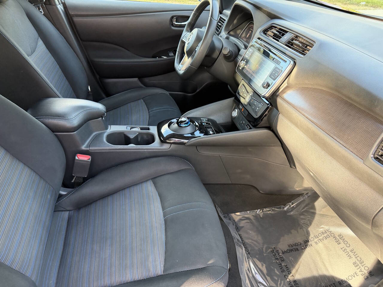 Used 2018 Nissan Leaf SV w/ SV Technology Package image 25