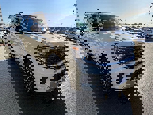 New 2026 Ford Expedition Platinum w/ Driver's Package image 4