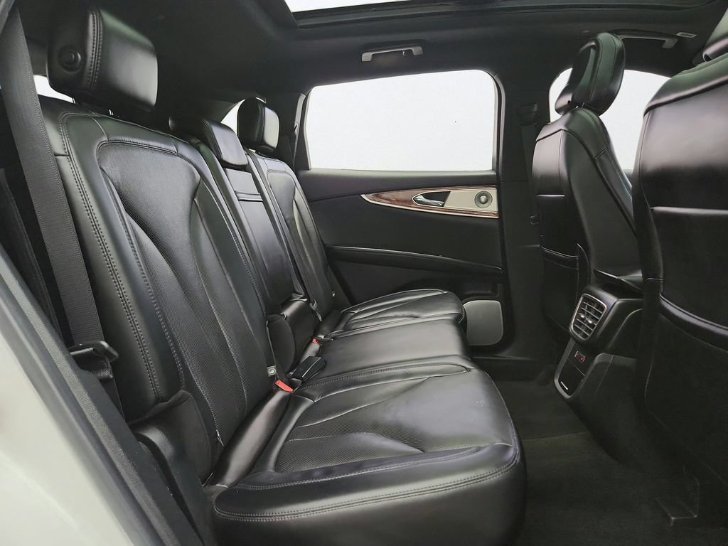 Used 2020 Lincoln Nautilus Reserve w/ Equipment Group 202A AWD/4WD image 35