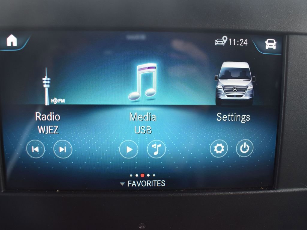 Used 2024 Mercedes-Benz Sprinter 2500 image 20