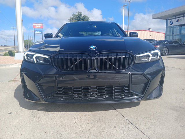 New 2026 BMW 330i Sedan w/ M Sport Package RWD image 2