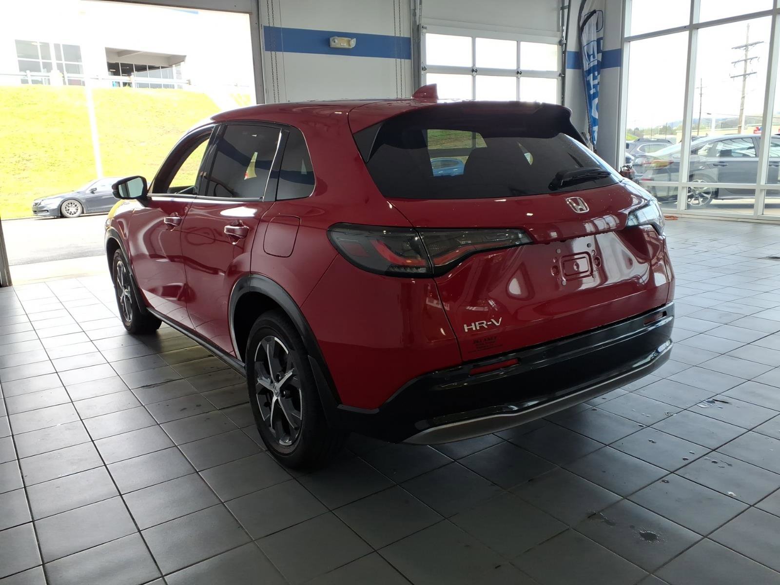 Certified 2024 Honda HR-V EX-L image 7