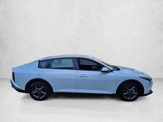 Used 2025 Kia K4 LXS video 4