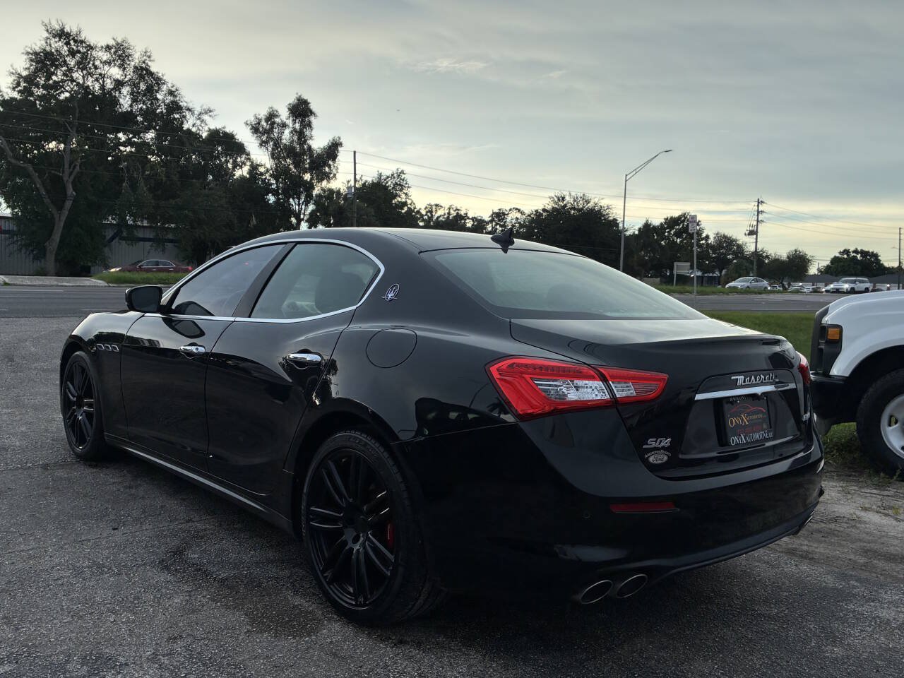 Used 2018 Maserati Ghibli S Q4 AWD/4WD image 2