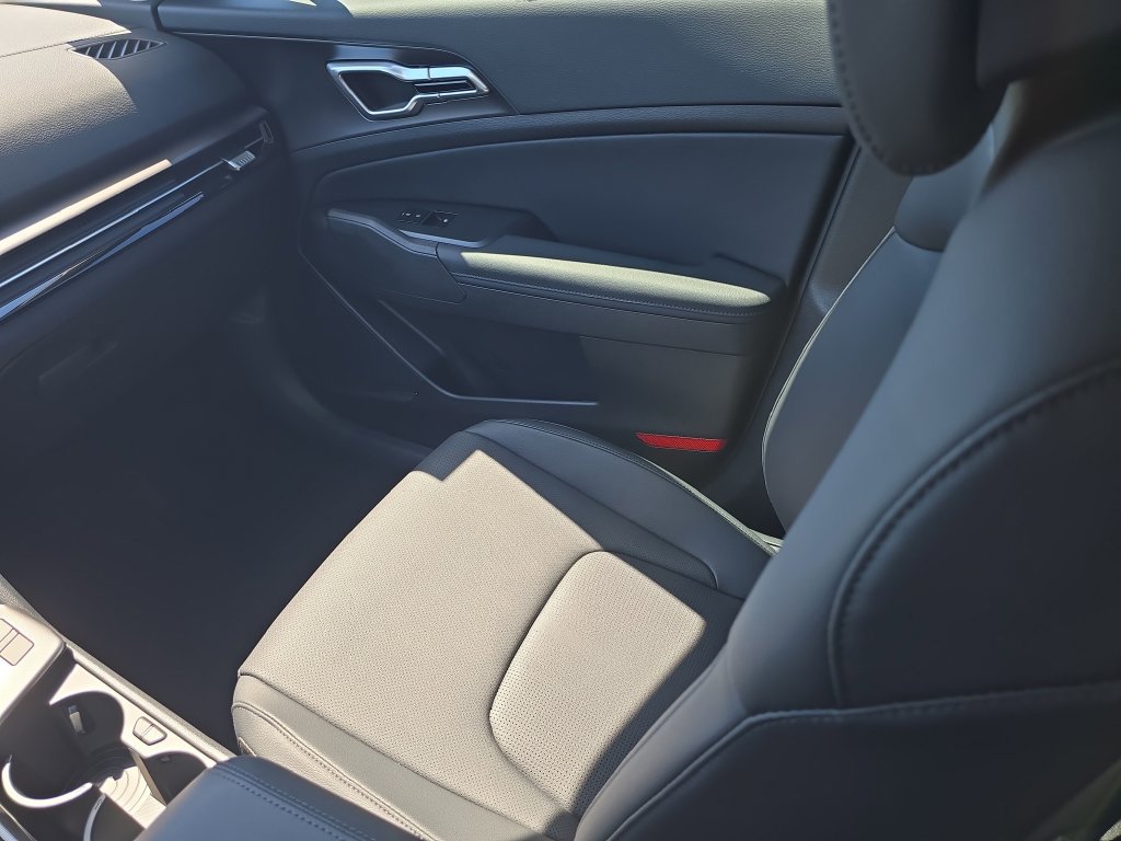New 2026 Kia Sportage EX AWD/4WD image 16