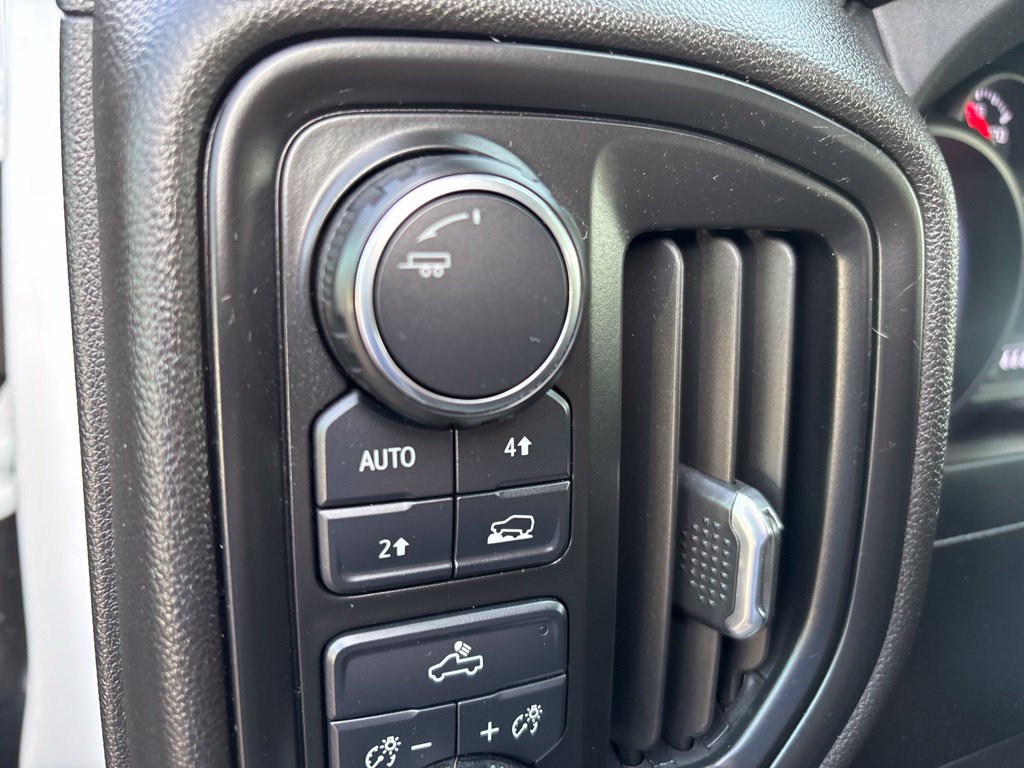 Certified 2024 Chevrolet Silverado 1500 Custom w/ Turbomax Blackout Package AWD/4WD image 16