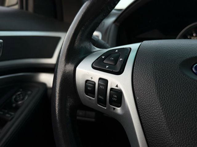 Used 2015 Ford Explorer XLT w/ Equipment Group 202A image 8