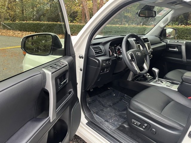 Used 2022 Toyota 4Runner TRD Sport image 4