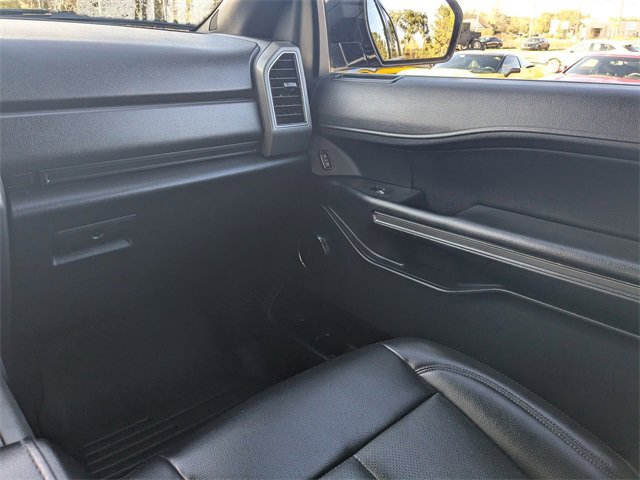 Used 2020 Ford Expedition XLT w/ Equipment Group 201A image 16