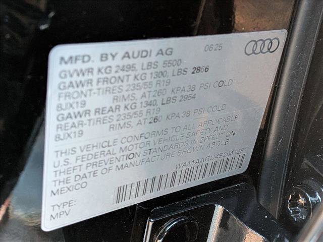 Used 2025 Audi Q5 Premium w/ Convenience Package image 25