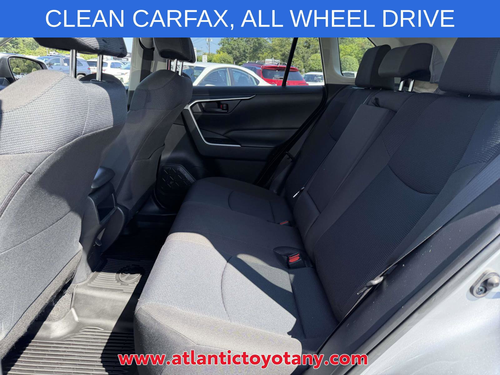 Used 2019 Toyota RAV4 LE w/ All Weather Liner Package AWD/4WD image 15