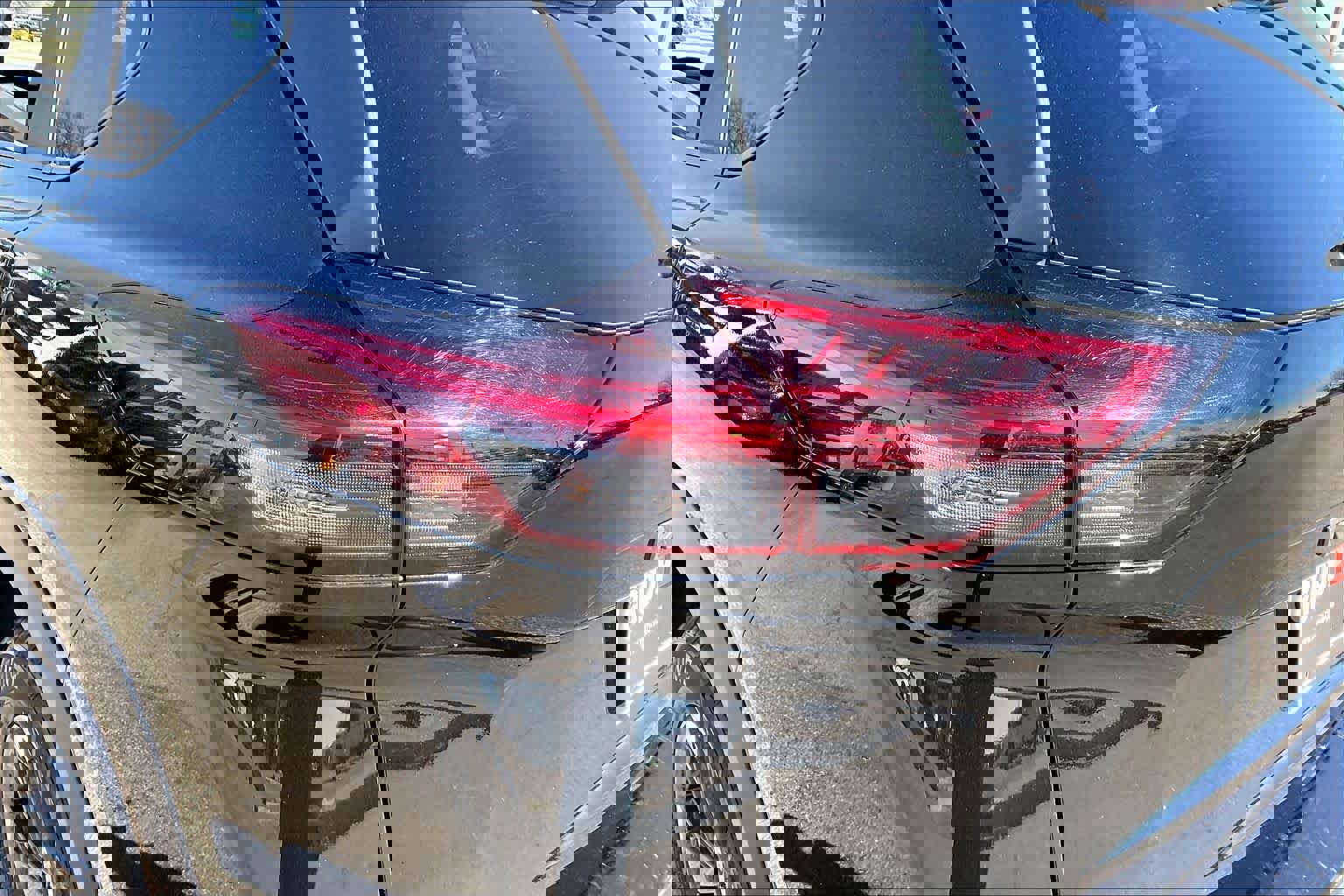 Used 2025 Nissan Rogue SV image 29