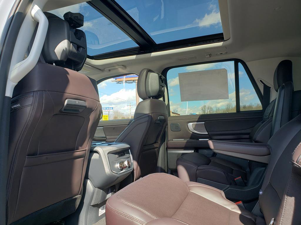 New 2026 Ford Expedition Max Platinum w/ Platinum Ultimate Package image 7