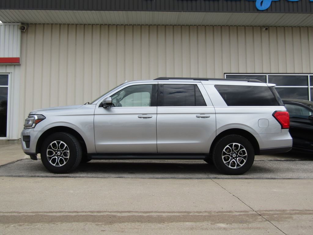 Used 2024 Ford Expedition Max XLT AWD/4WD image 11