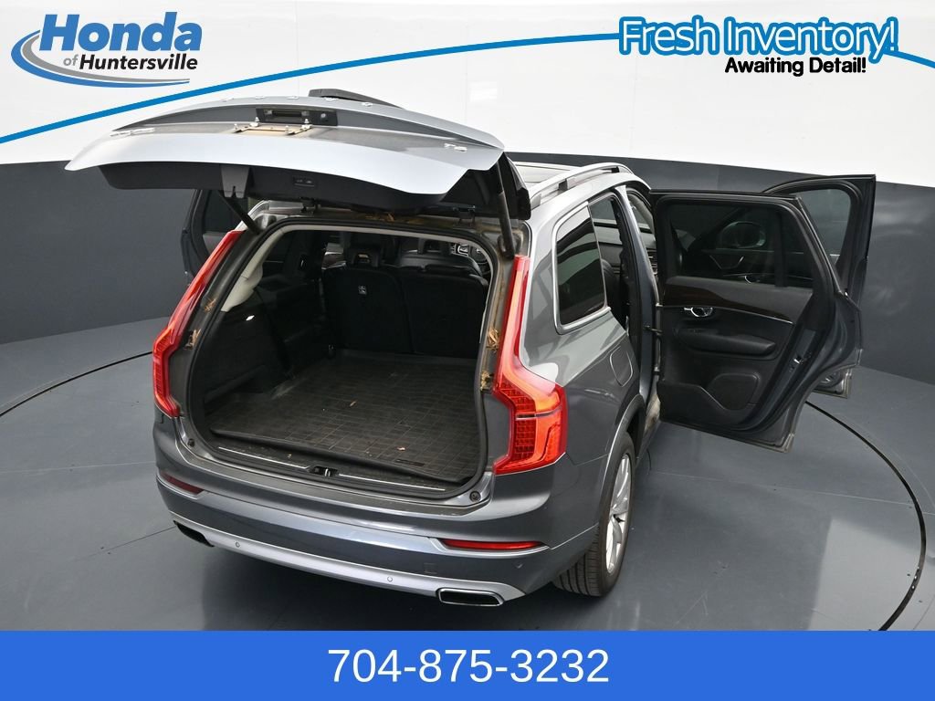 Used 2016 Volvo XC90 T6 Momentum AWD/4WD image 29