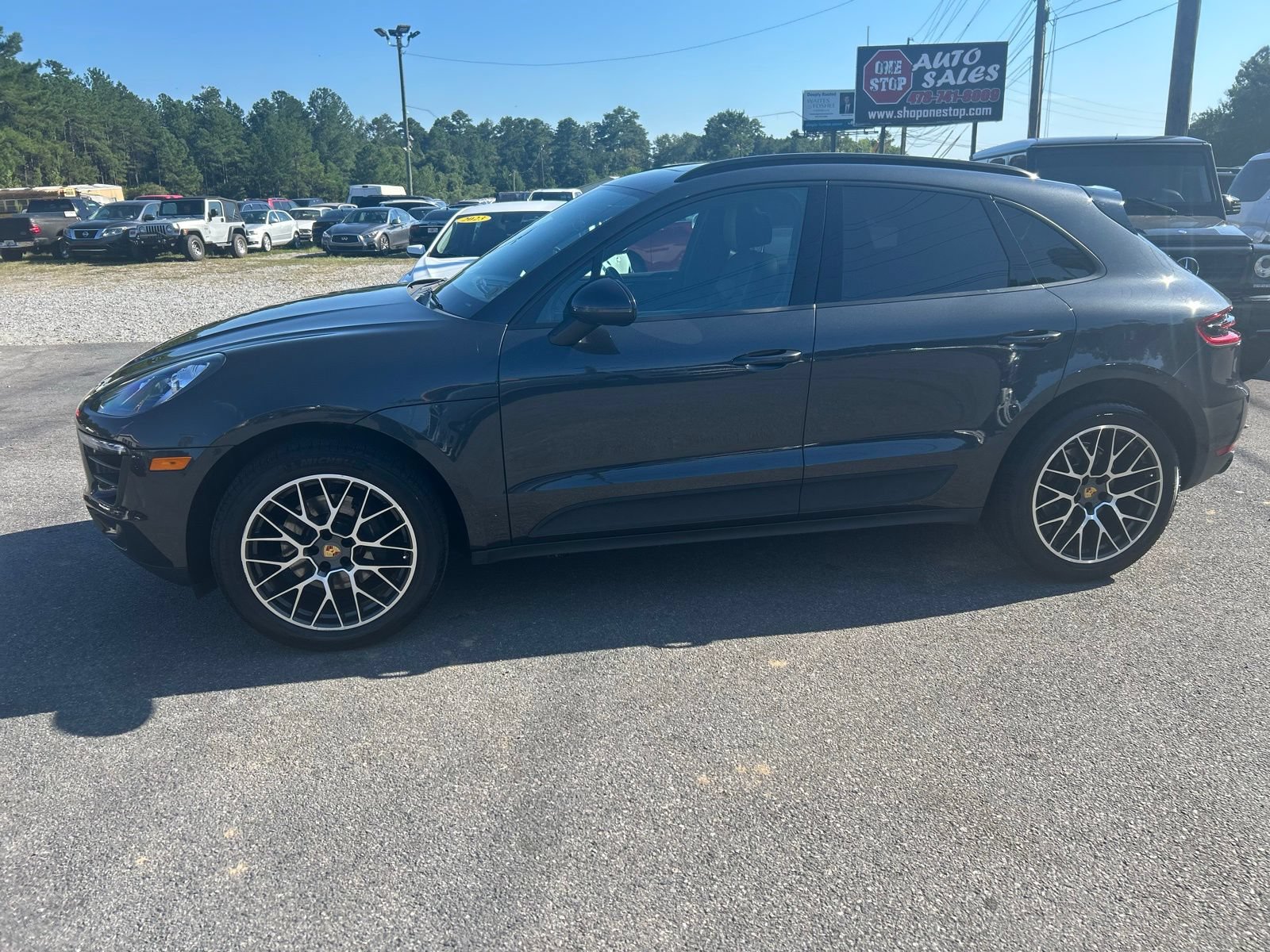 Used 2018 Porsche Macan Sport Edition AWD/4WD image 20