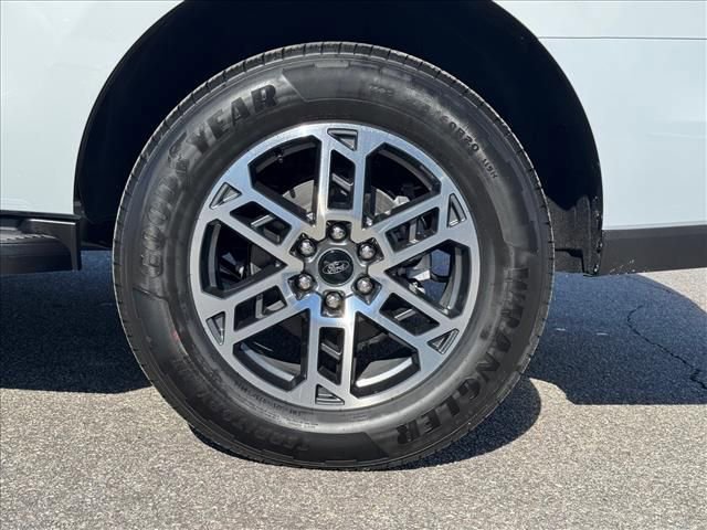 New 2026 Ford Expedition Active RWD image 9