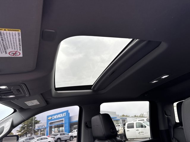 Used 2021 GMC Sierra 2500 Denali w/ Denali Ultimate Package image 12