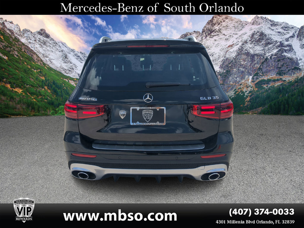 Used 2024 Mercedes-Benz GLB 35 AMG 4MATIC image 19