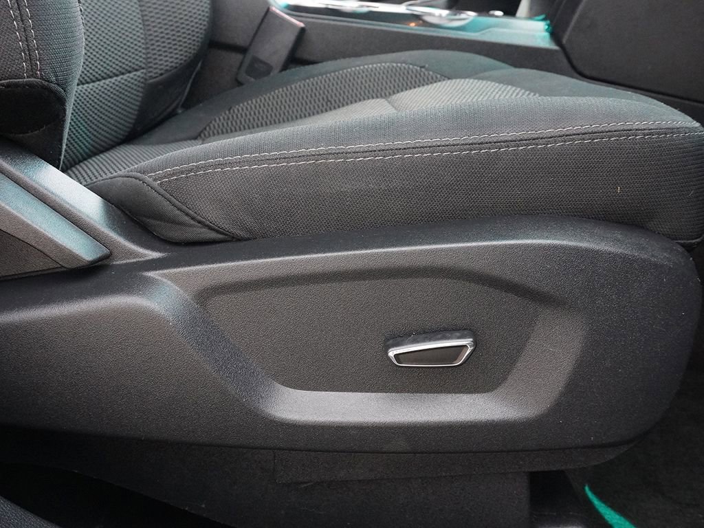 Used 2016 Ford Explorer XLT AWD/4WD image 24