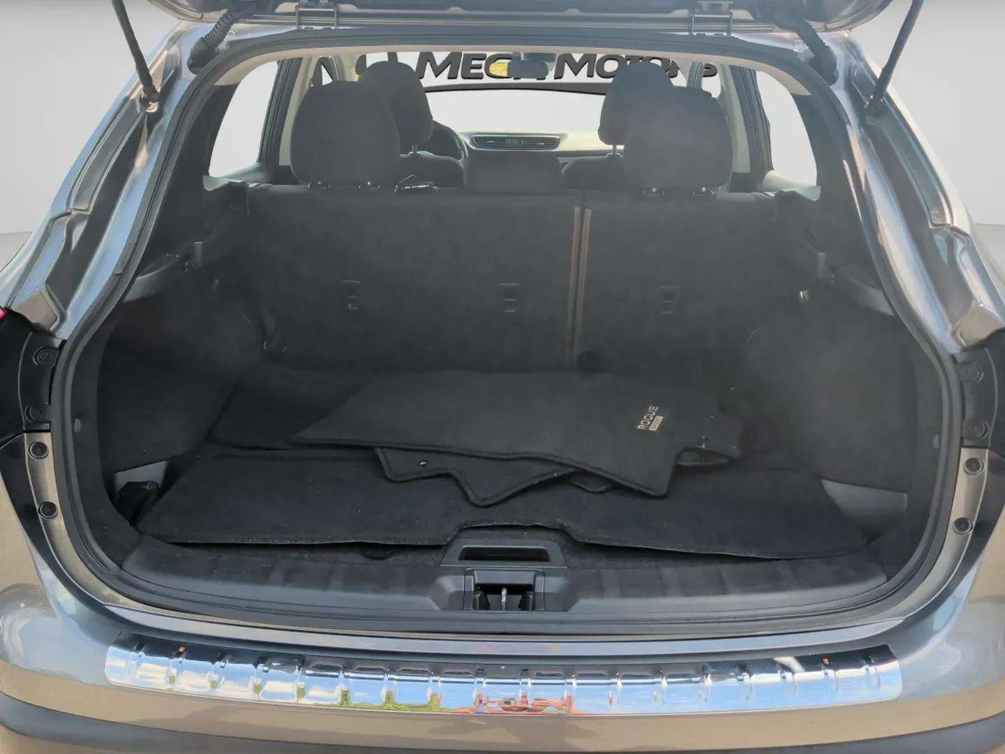 Used 2021 Nissan Rogue Sport SV FWD image 32