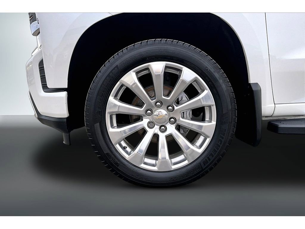 Used 2020 Chevrolet Silverado 1500 High Country w/ Technology Package image 31