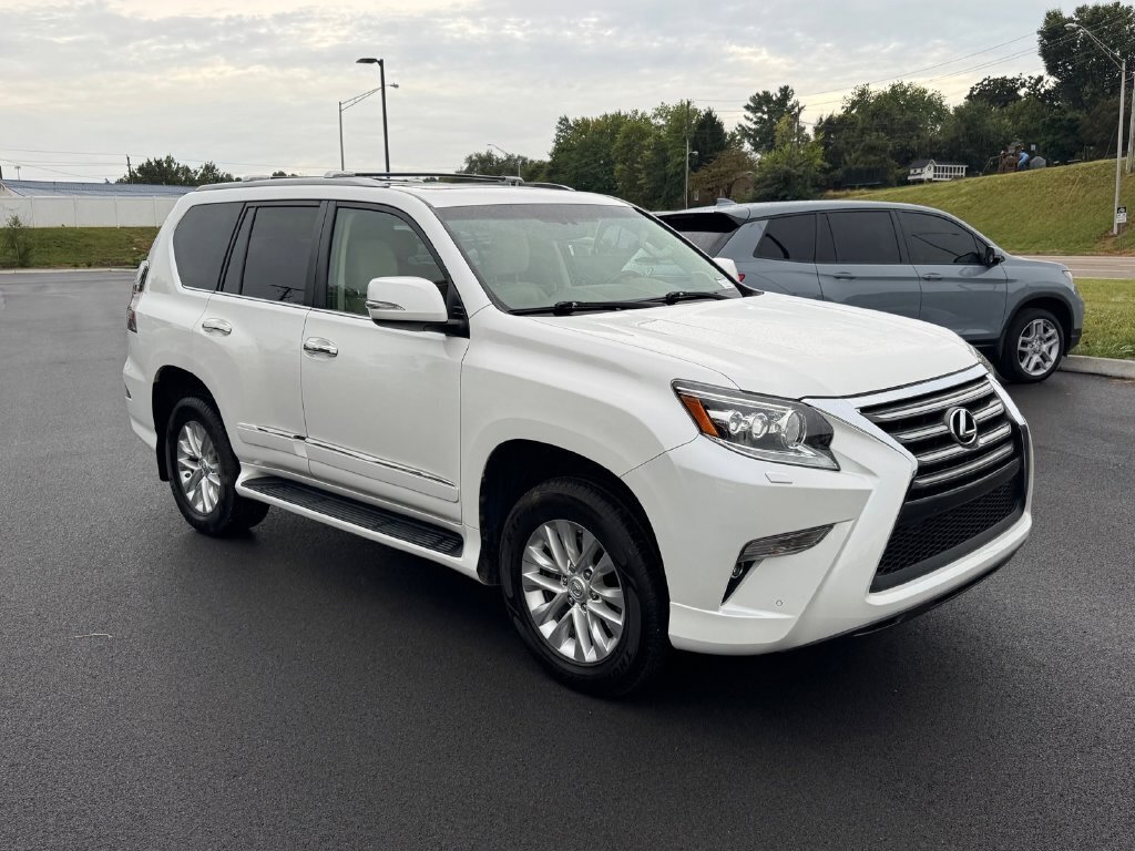 Used 2019 Lexus GX 460 Premium w/ Premium Package AWD/4WD image 2