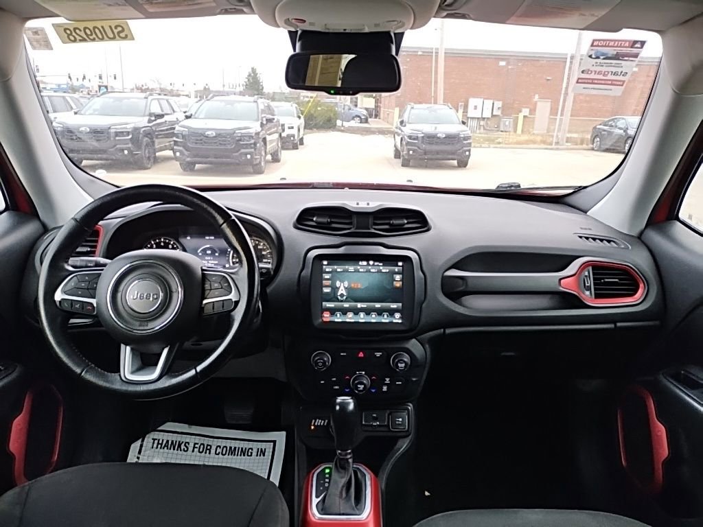 Used 2019 Jeep Renegade Trailhawk w/ UConnect 8.4 Nav Group image 28