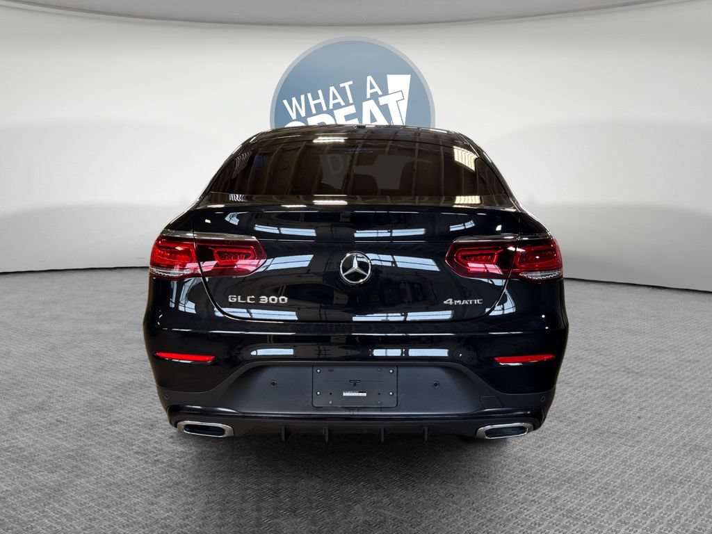 Used 2023 Mercedes-Benz GLC 300 4MATIC Coupe image 5