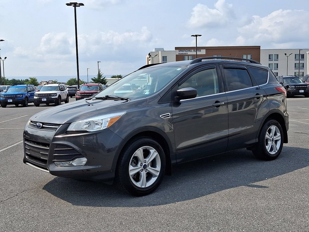 Used 2016 Ford Escape SE w/ Equipment Group 201A AWD/4WD image 3