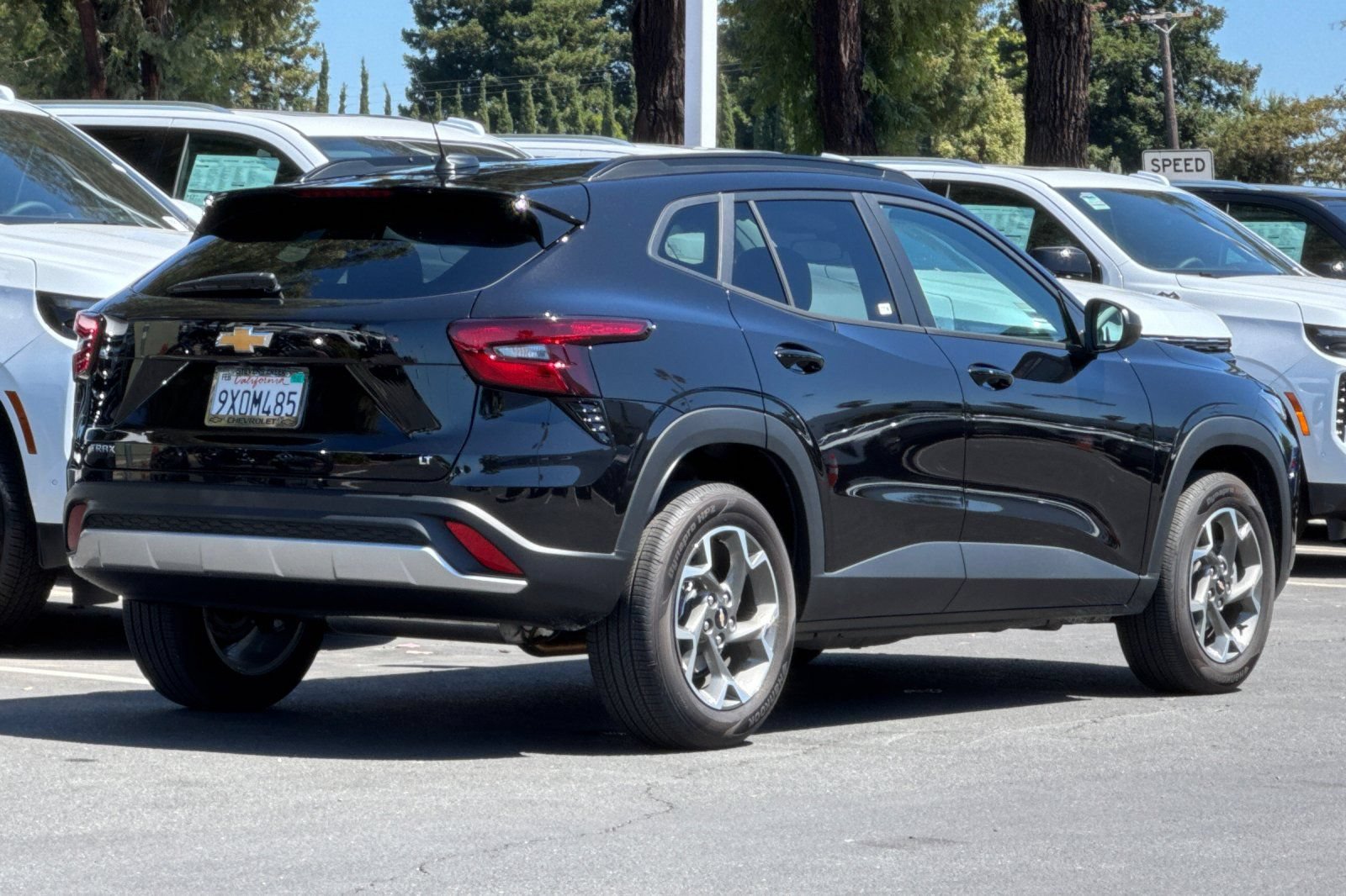 Used 2026 Chevrolet Trax LT w/ Sunroof Package FWD image 5