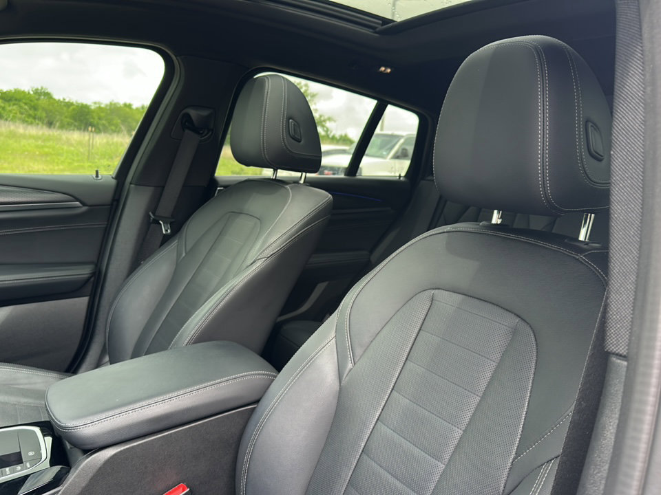 Used 2022 BMW X4 xDrive30i w/ M Sport Package 2 AWD/4WD image 14