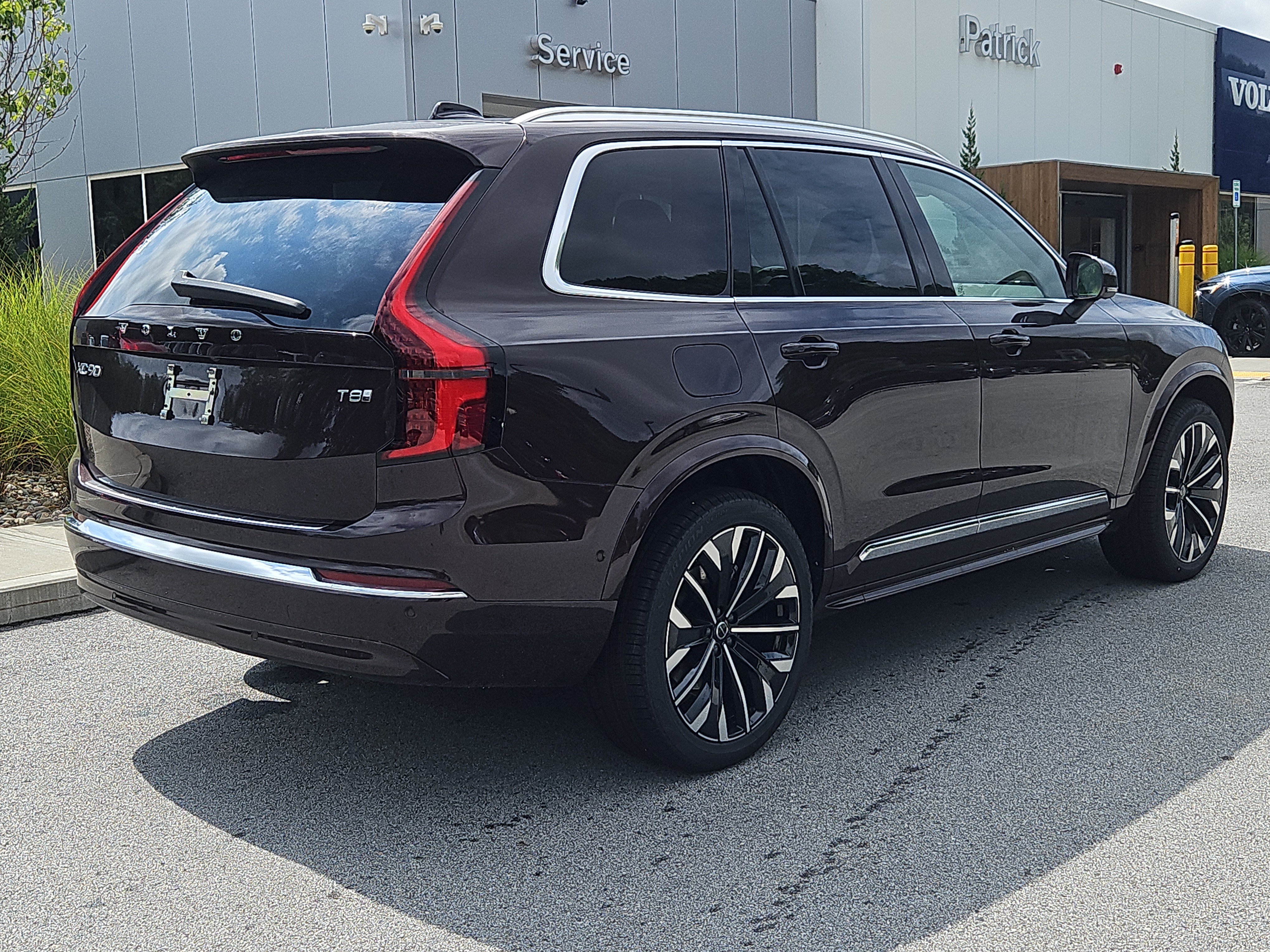 New 2026 Volvo XC90 T8 Ultra w/ Protection Package Premier AWD/4WD image 2