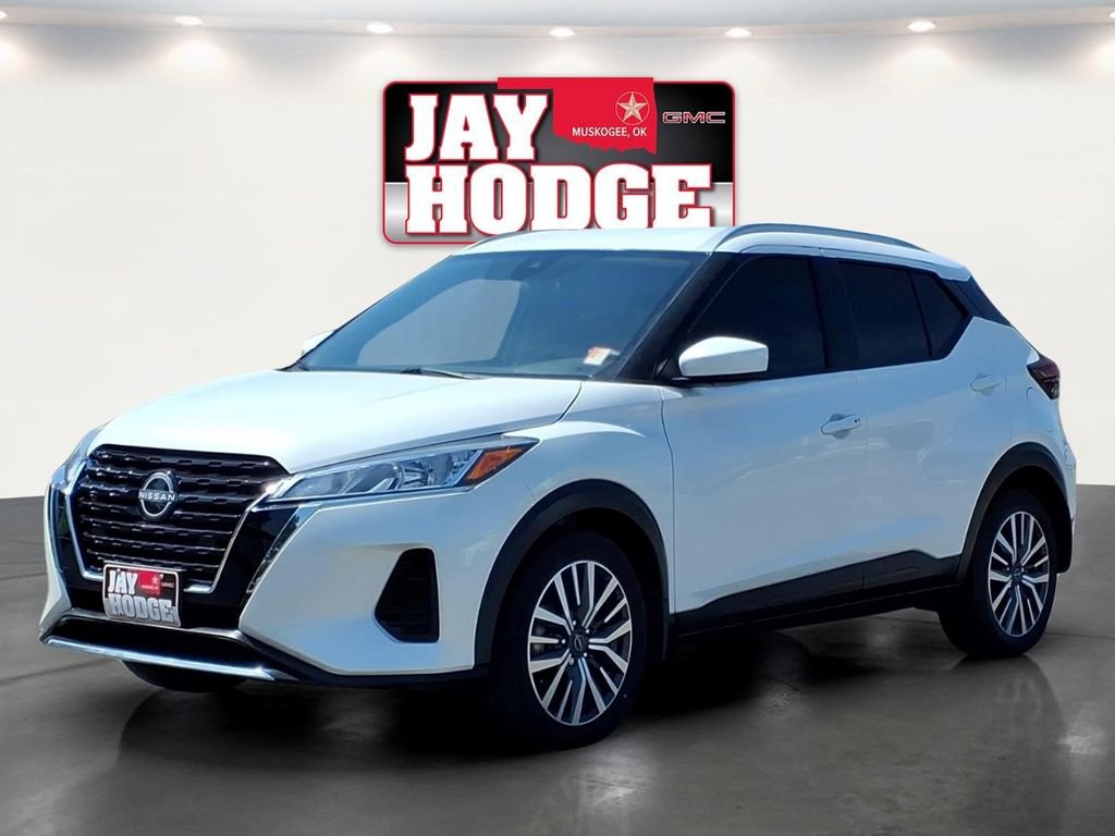 Used 2024 Nissan Kicks SV FWD image 3