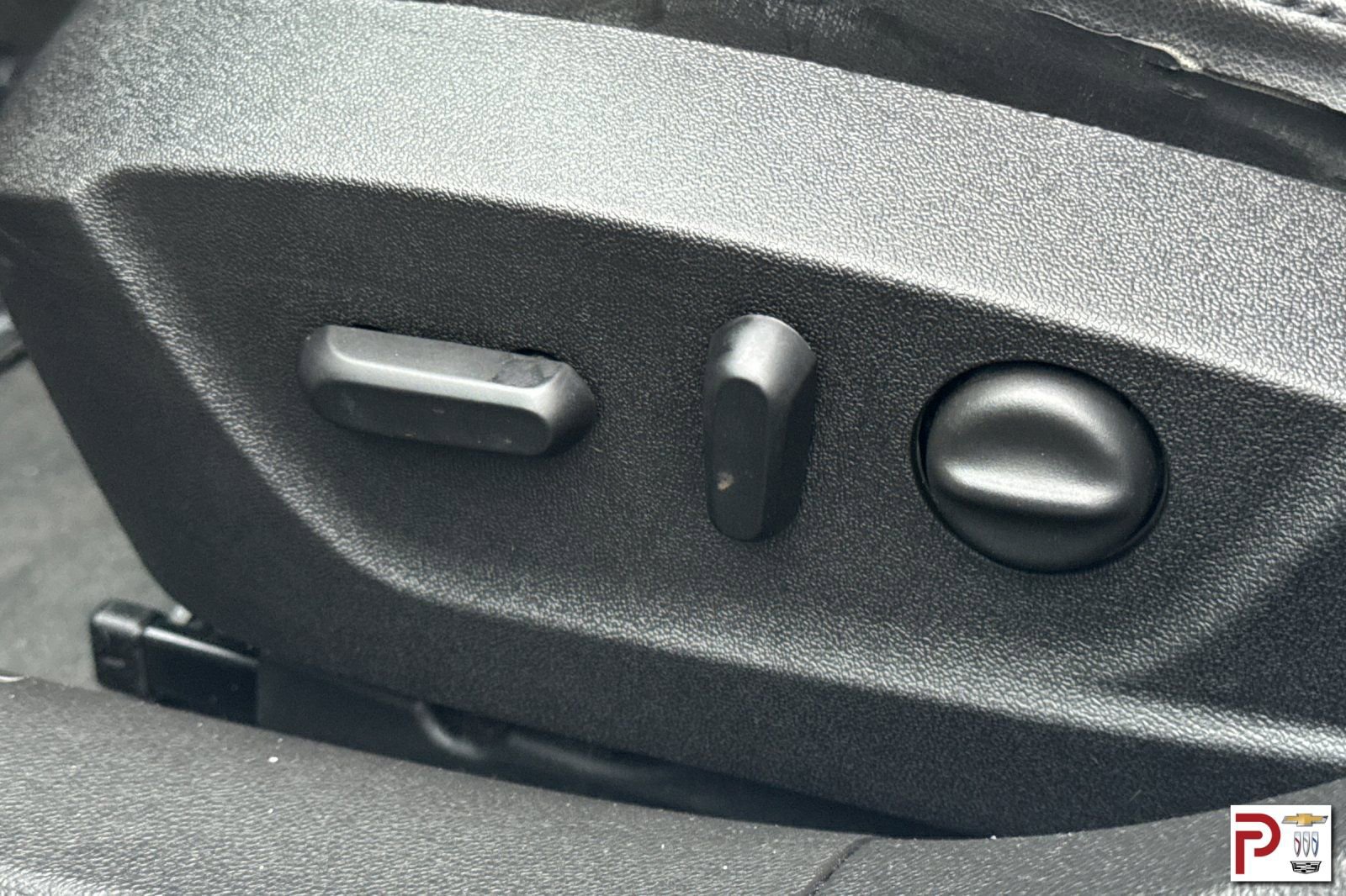 Used 2015 Chevrolet Malibu LT image 31